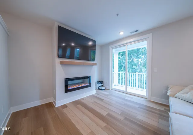 3rd image of 11548 Helmond Wy #110, Raleigh, NC 27617 | MLS# 10177244