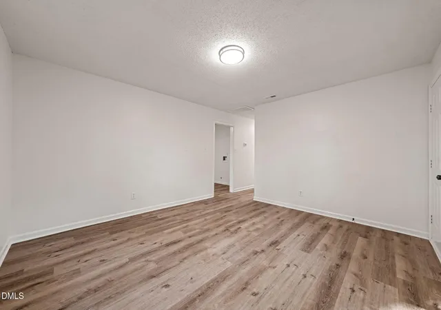 4th image of 613 Locust Rd, Hillsborough, NC 27278 | MLS# 10178474
