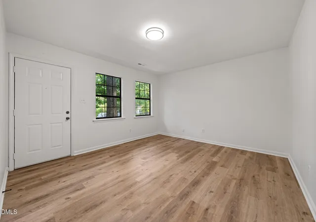 3rd image of 614 Locust Rd, Hillsborough, NC 27278 | MLS# 10178486