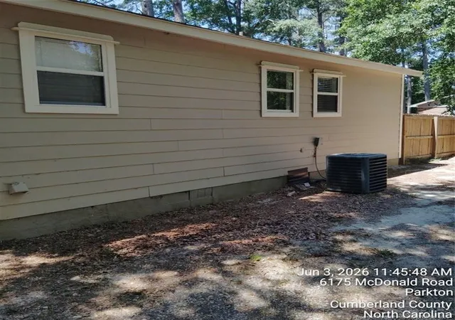 Homes for sale in Parkton, NC | 6175 Mcdonald Rd, Parkton, NC 28371 | MLS# 764895