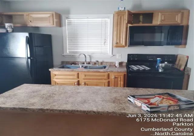 Homes for sale in Parkton, NC | 6175 Mcdonald Rd, Parkton, NC 28371 | MLS# 764895