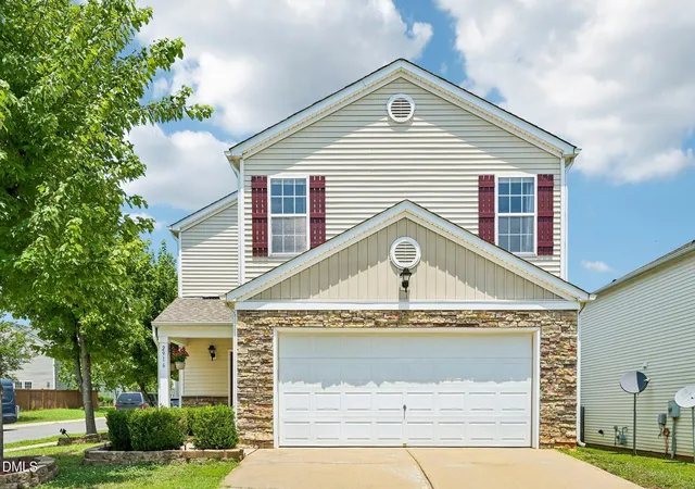 Photo 1 of Single family home for sale at 2916 Skybrook Ln, Durham, NC 27703 | MLS# 10178735 | Listing updated on 2026-09-22