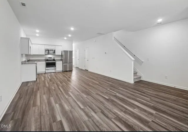 27th image of 3110 Fulong Dr, Durham, NC 27704 | MLS# 10176300