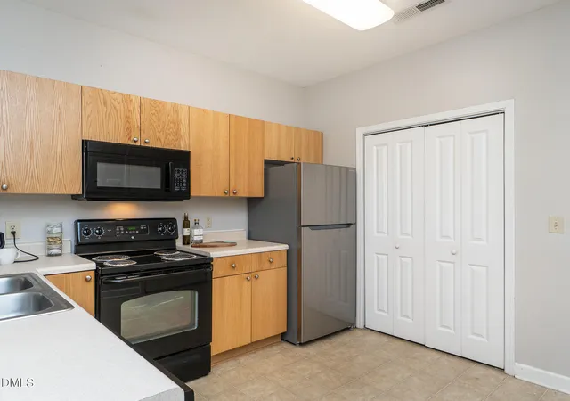 5th image of 102 Campus Walk Trl #201, Elon, NC 27244 | MLS# 10176314