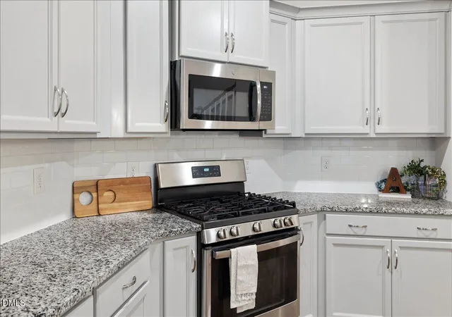 Photo 3 of Sale Pending at 309 Lionel St, Durham, NC 27705 | MLS# 10176401 | Listing updated on 2026-09-07