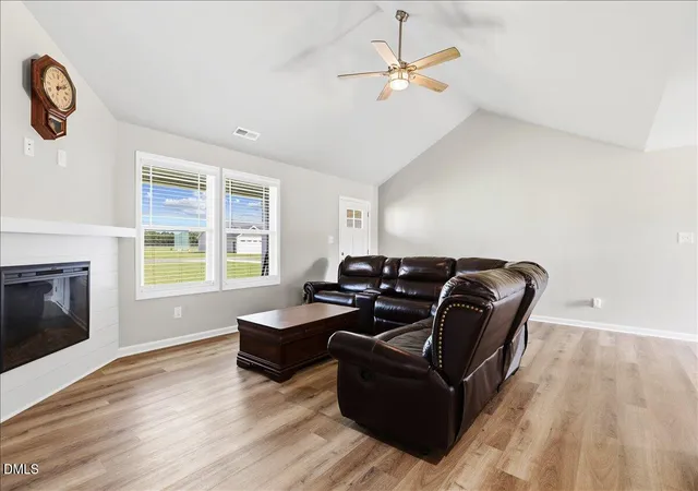 5th image of 206 Tuscany Cir, Princeton, NC 27569 | MLS# 10178484