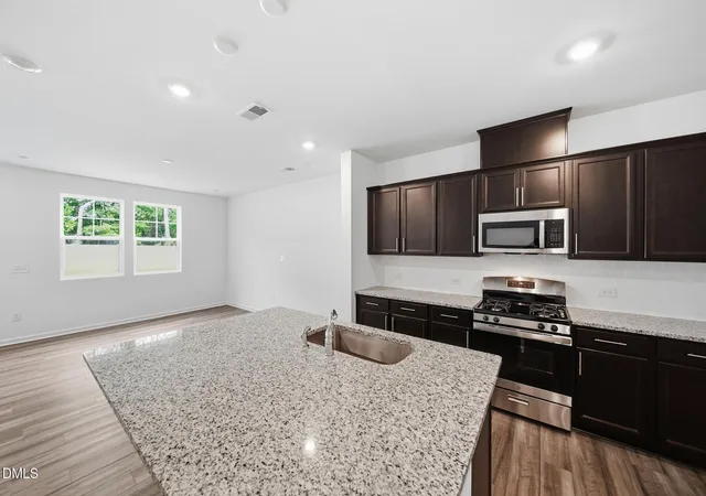 5th image of 216 Tree Moss Ct, Rolesville, NC 27571 | MLS# 10176354
