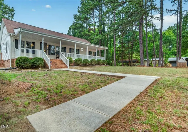 Photo 1 of Single family home for sale at 5141 Nc 39, Henderson, NC 27537 | MLS# 10176446 | Listing updated on 2026-09-21