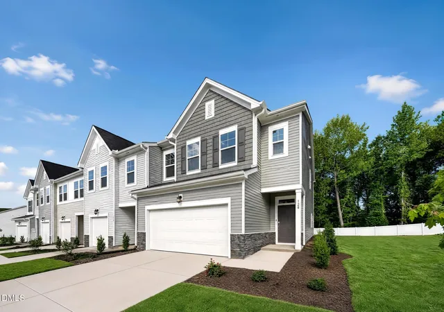 2nd image of 128 Tree Moss Ct, Rolesville, NC 27571 | MLS# 10176379