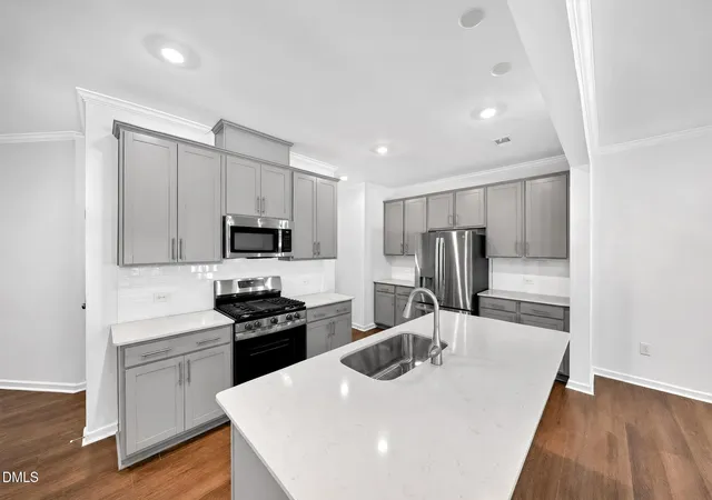 3rd image of 128 Tree Moss Ct, Rolesville, NC 27571 | MLS# 10176379