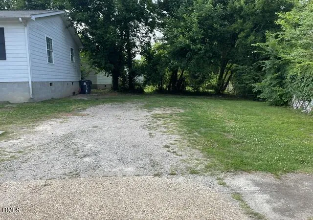 Photo 3 of Single family home for sale at 601 N Chestnut St, Henderson, NC 27536 | MLS# 10176834 | Listing updated on 2026-08-28