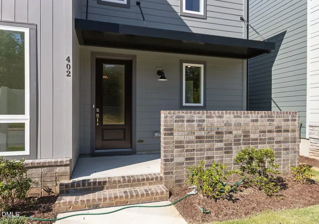 Photo 4 of Single family home for sale at 402 N Village Pkwy, Pittsboro, NC 27312 | MLS# 10176622 | Listing updated on 2026-09-03