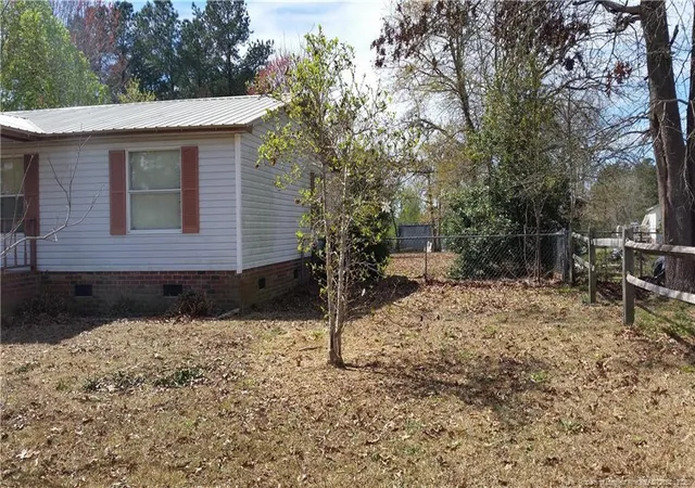 Homes for sale in Raeford, NC | 404 Mcdougald Dr, Raeford, NC 28376 | MLS# 764805