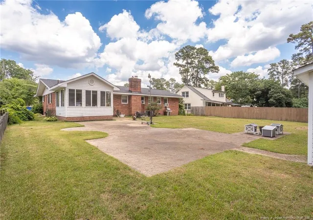 3rd image of 2735 Millbrook Rd, Fayetteville, NC 28303 | MLS# 764938