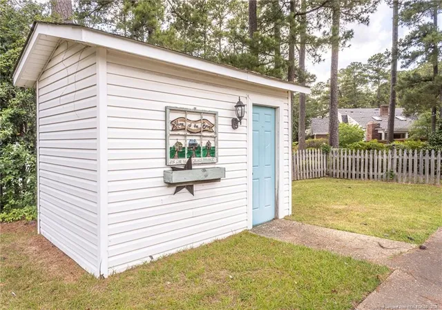 7th image of 2735 Millbrook Rd, Fayetteville, NC 28303 | MLS# 764938