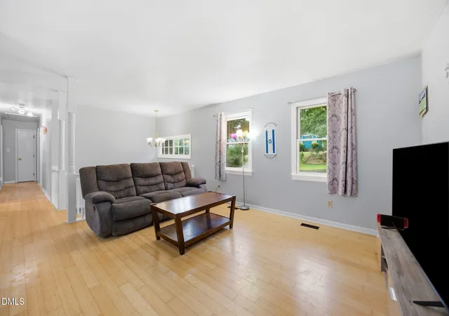 5th image of 1545 Seabrook Ave, Cary, NC 27511 | MLS# 10176482