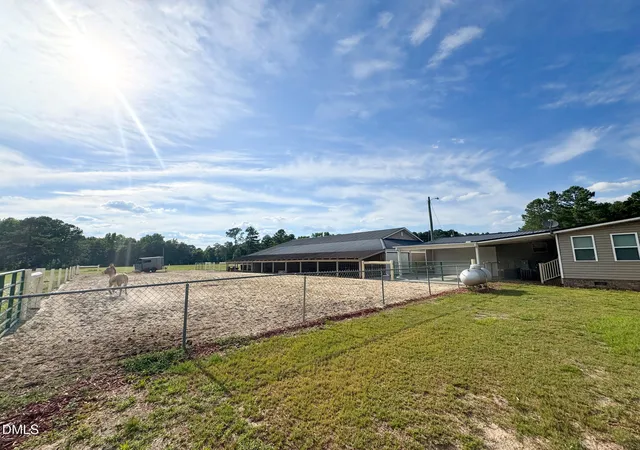 5th image of 113 Pine Log Ln, Roseboro, NC 28382 | MLS# 10176551