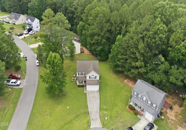 Photo 4 of Single family home for sale at 501 Wade Dr, Sanford, NC 27330 | MLS# 10177508 | Listing updated on 2026-08-26