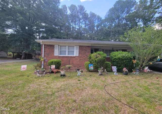 2nd image of 3019 Ross Rd, Durham, NC 27703 | MLS# 10176518