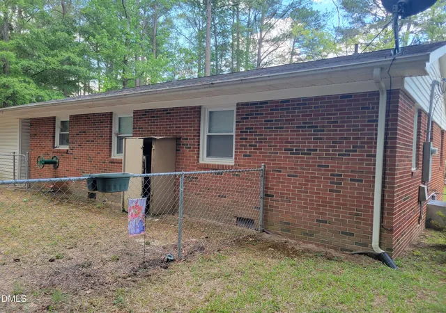 4th image of 3019 Ross Rd, Durham, NC 27703 | MLS# 10176518