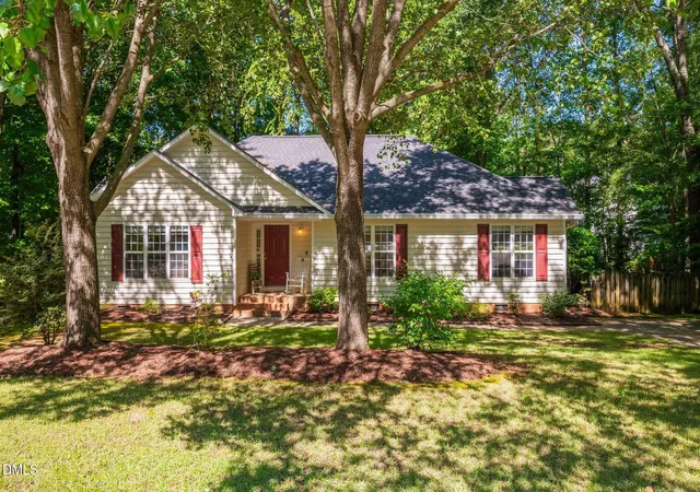 Photo 2 of Single family home for sale at 110 Brampton Cir, Clayton, NC 27527 | MLS# 10176550 | Listing updated on 2026-10-01