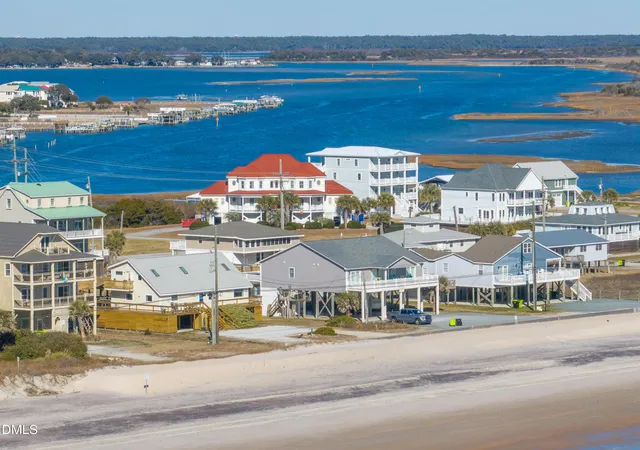 Photo 1 of Single family home for sale at 1601 New River Inlet Rd, N Topsail Beach, NC 28460 | MLS# 10177280 | Listing updated on 2026-08-18