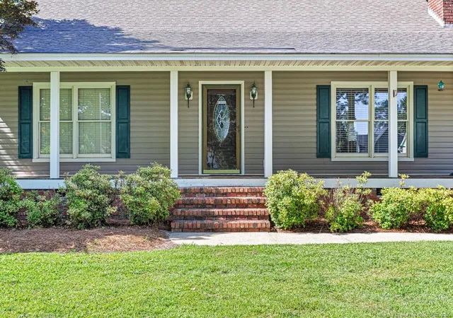 2nd image of 5424 Kentucky Ln, Hope Mills, NC 28348 | MLS# 764975