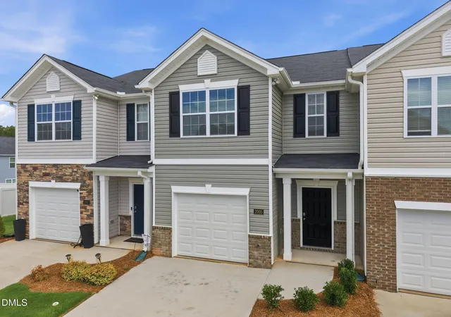 Homes for sale in Haw River, NC | 2005 Frost Dr, Haw River, NC 27258 | MLS# 10177636