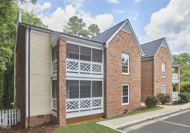 Photo 1 of Condo for sale at 1005 Kingswood Dr #E, Chapel Hill, NC 27517 | MLS# 10176835 | Listing updated on 2026-08-30