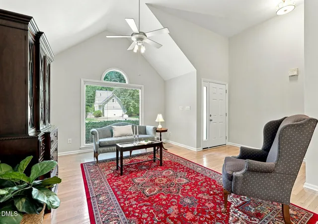 Photo 4 of Sale Pending at 5237 Fairmead Cir, Raleigh, NC 27613 | MLS# 10189285 | Listing updated on 2026-09-08