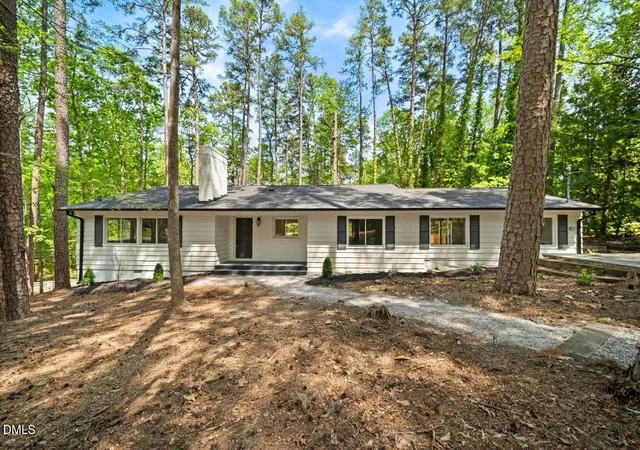 Photo 1 of Single family home for sale at 412 N Elliott Rd, Chapel Hill, NC 27514 | MLS# 10189784 | Listing updated on 2026-09-01