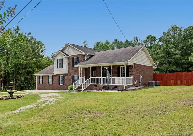 Photo 2 of Single family home for sale at 817 Hobson Rd, Raeford, NC 28376 | MLS# 764889 | Listing updated on 2026-08-16