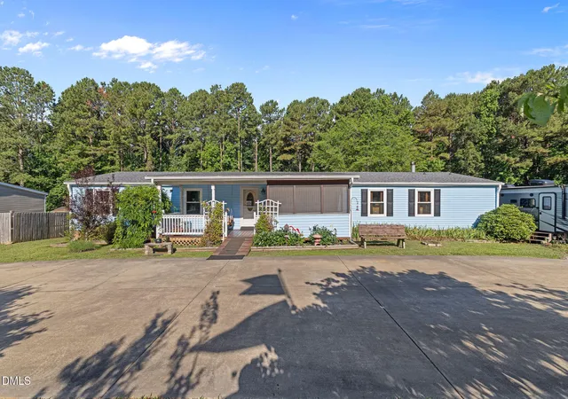 Photo 1 of Sale Pending at 200 Sunray Dr, Clayton, NC 27520 | MLS# 10176779 | Listing updated on 2026-08-28