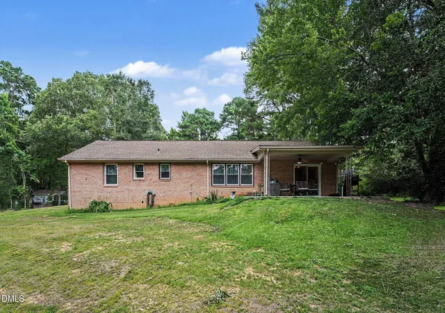 Photo 1 of Single family home for sale at 211 Brookside Dr, Smithfield, NC 27577 | MLS# 10176723 | Listing updated on 2026-08-26