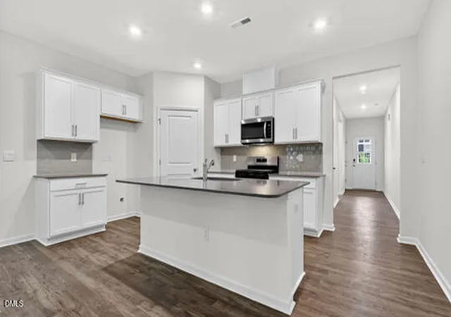 4th image of 100 Lightfoot Ln, Hillsborough, NC 27278 | MLS# 10176721