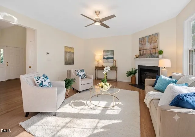 5th image of 2114 Baycourt Trl, Hillsborough, NC 27278 | MLS# 10176832