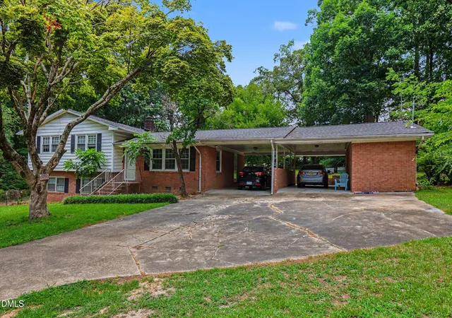 Photo 4 of Single family home for sale at 1809 Pinedale Dr, Raleigh, NC 27603 | MLS# 10176906 | Listing updated on 2026-07-18