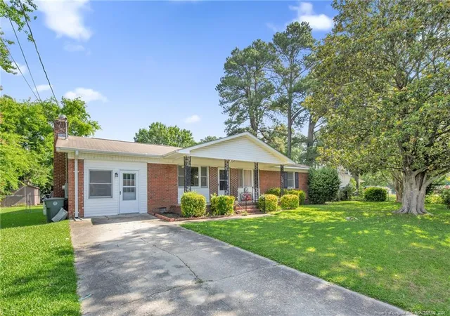 Photo 3 of Single family home for sale at 4316 Wellington Dr, Fayetteville, NC 28314 | MLS# 764973 | Listing updated on 2026-10-06