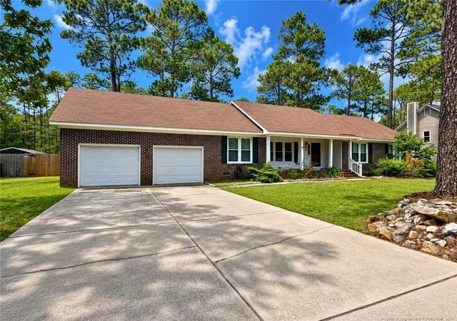 Photo 2 of Single family home for sale at 1530 Redbud Dr, Fayetteville, NC 28311 | MLS# 765016 | Listing updated on 2026-09-21