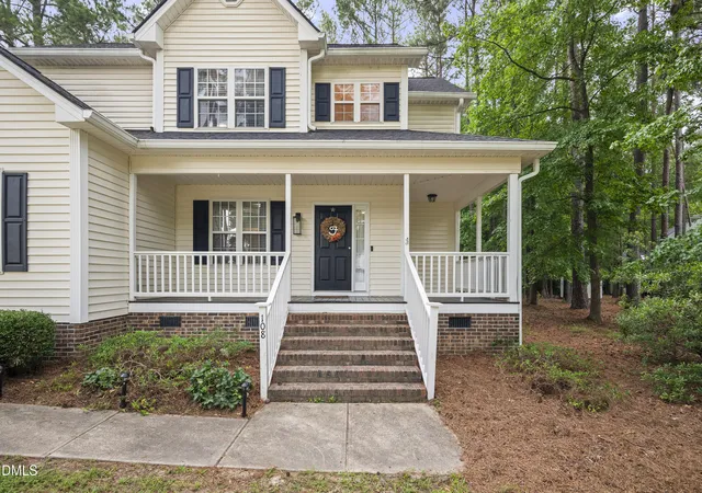 Photo 3 of Single family home for sale at 108 Bennett Pl, Clayton, NC 27527 | MLS# 10177440 | Listing updated on 2026-10-08