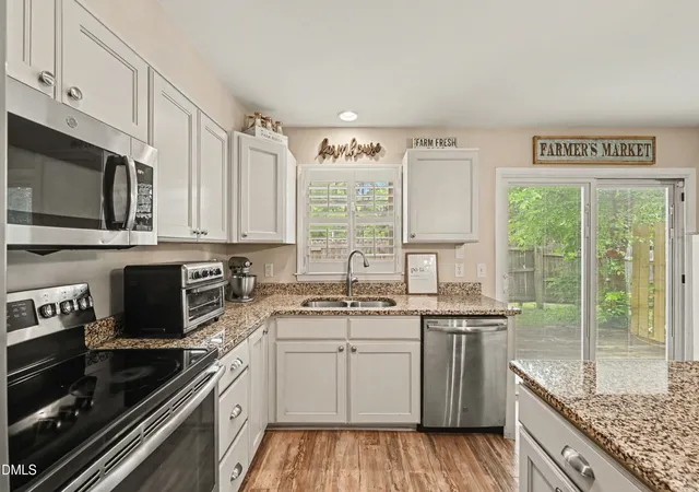 Homes for sale in Cary, NC | 1241 Donaldson Ct, Cary, NC 27511 | MLS# 10177236