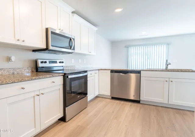 Photo 4 of Single family home for sale at 106 Long Green Way, Oxford, NC 27565 | MLS# 10176870 | Listing updated on 2026-09-18