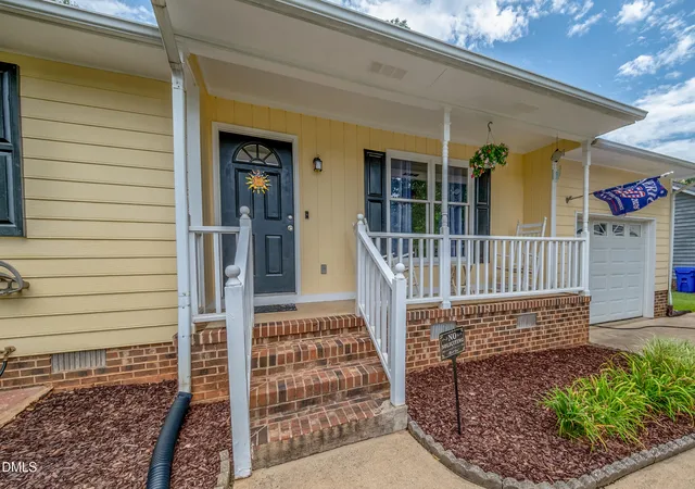 Photo 3 of Single family home for sale at 114 N Overland Dr, Mebane, NC 27302 | MLS# 10182038 | Listing updated on 2026-08-26