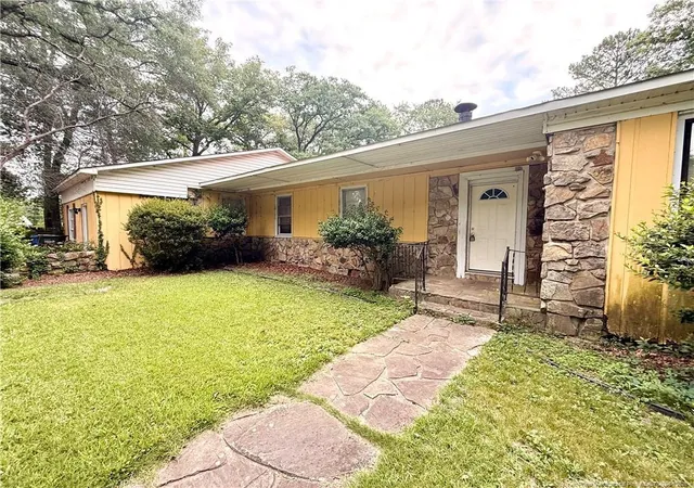 Photo 1 of Sale Pending at 520 Southwick Dr, Fayetteville, NC 28303 | MLS# 764841 | Listing updated on 2026-09-08