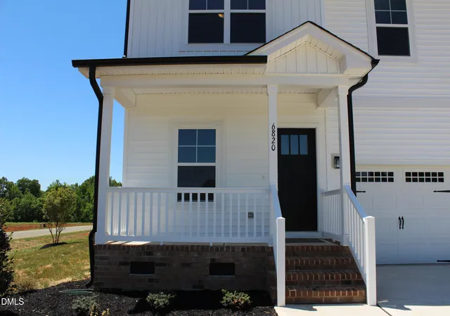Photo 3 of Single family home for sale at 6820 Steeplegate Dr #16 Sg, Burlington, NC 27215 | MLS# 10176968 | Listing updated on 2026-09-16
