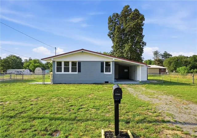 Homes for sale in Spring Lake, NC | 1320 Spring Ave, Spring Lake, NC 28390 | MLS# 765070