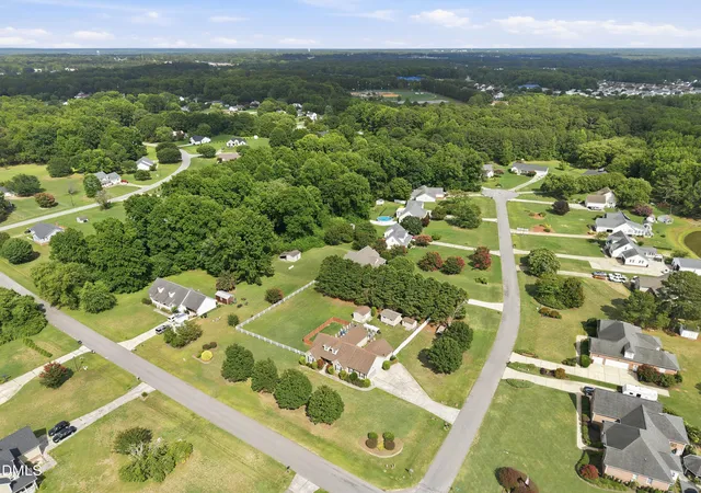 Photo 3 of Sale Pending at 101 Aspen Cir, Clayton, NC 27520 | MLS# 10177323 | Listing updated on 2026-09-02