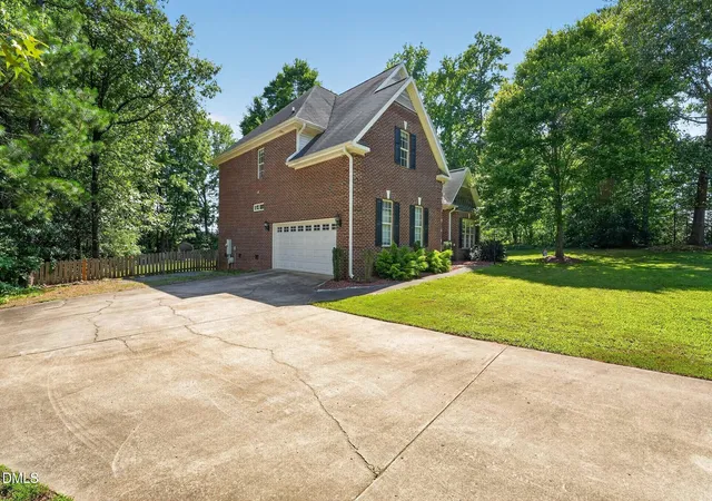 Photo 3 of Single family home for sale at 421 Cricket Hearth Rd, Sanford, NC 27330 | MLS# 10177410 | Listing updated on 2026-09-07