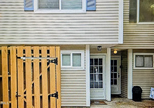 Homes for sale in Chapel Hill, NC | 220 Elizabeth St #Apt F3, Chapel Hill, NC 27514 | MLS# 10177143