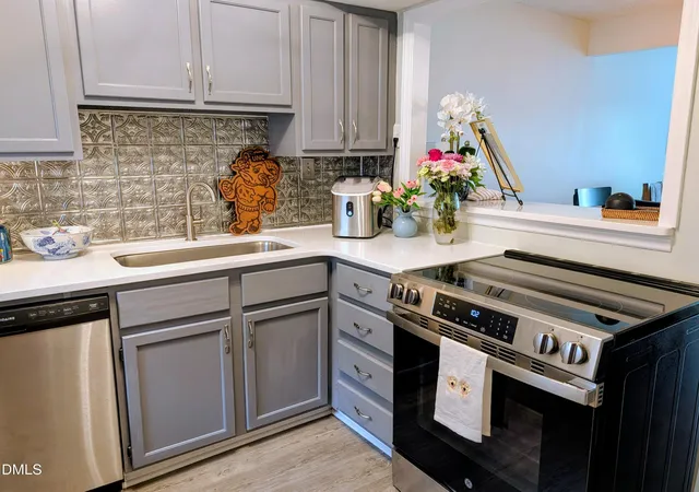 Homes for sale in Chapel Hill, NC | 220 Elizabeth St #Apt F3, Chapel Hill, NC 27514 | MLS# 10177143